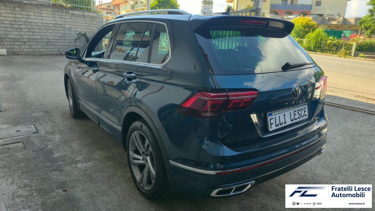 VOLKSWAGEN - Tiguan 2.0 tdi scr R-Line 150cv dsg (Conto Vendita - Esposizione Piano Lago)