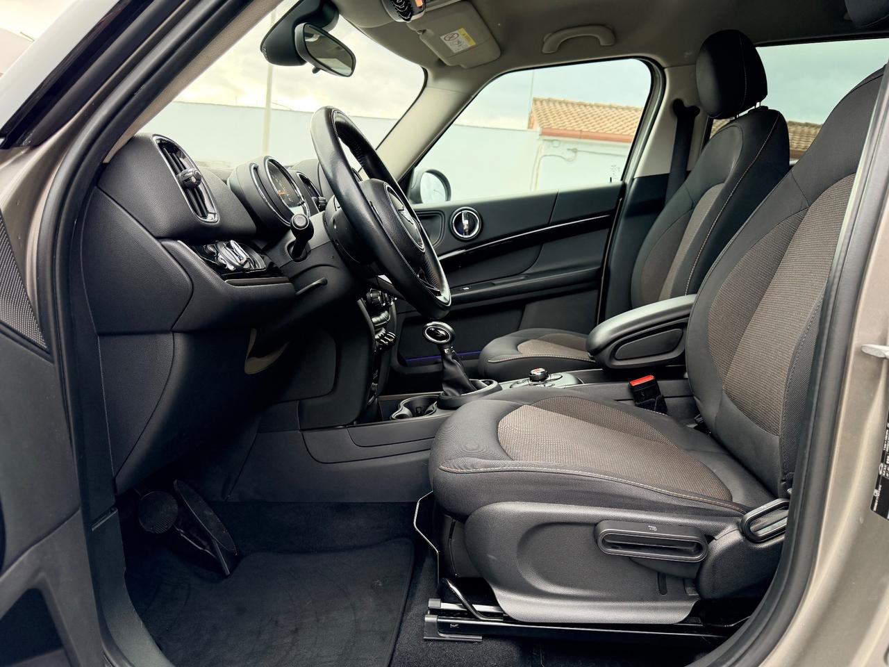 Mini Cooper D Countryman 2.0 Business Automatica