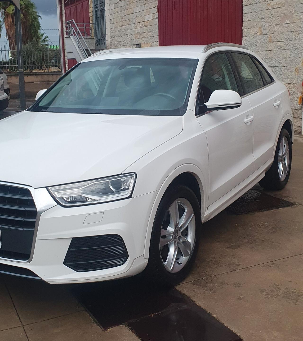 Audi Q3 2.0 TDI 150 CV Sport