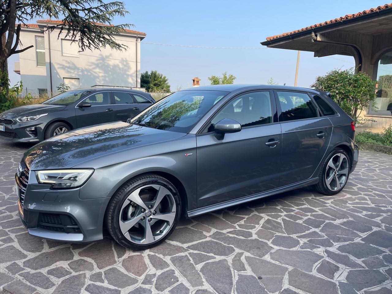 Audi A3 1.6 TDI 116 CV S tronic S-Line
