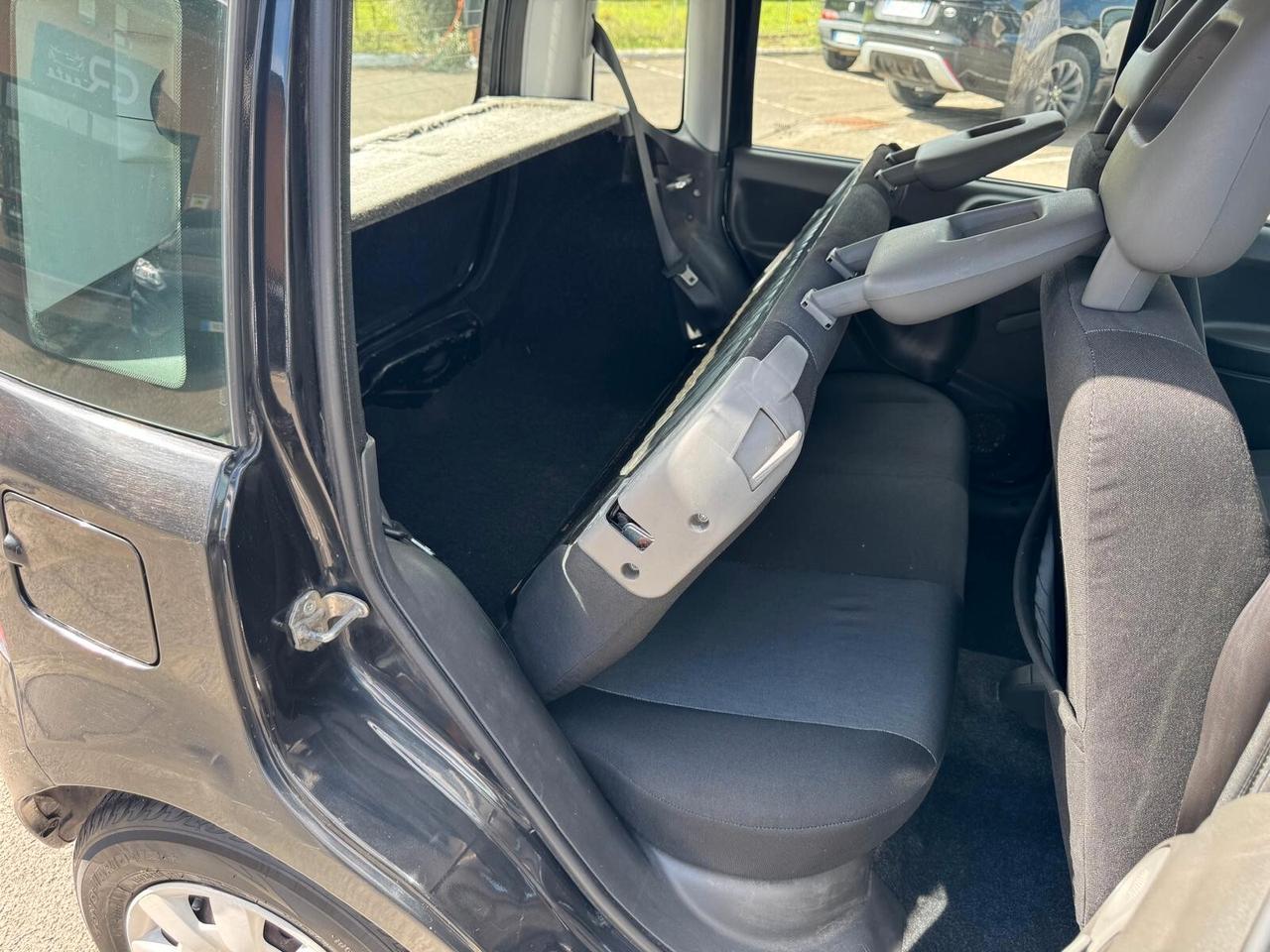 Fiat Panda 1.2 BENZINA NEOPATENTATI 2011