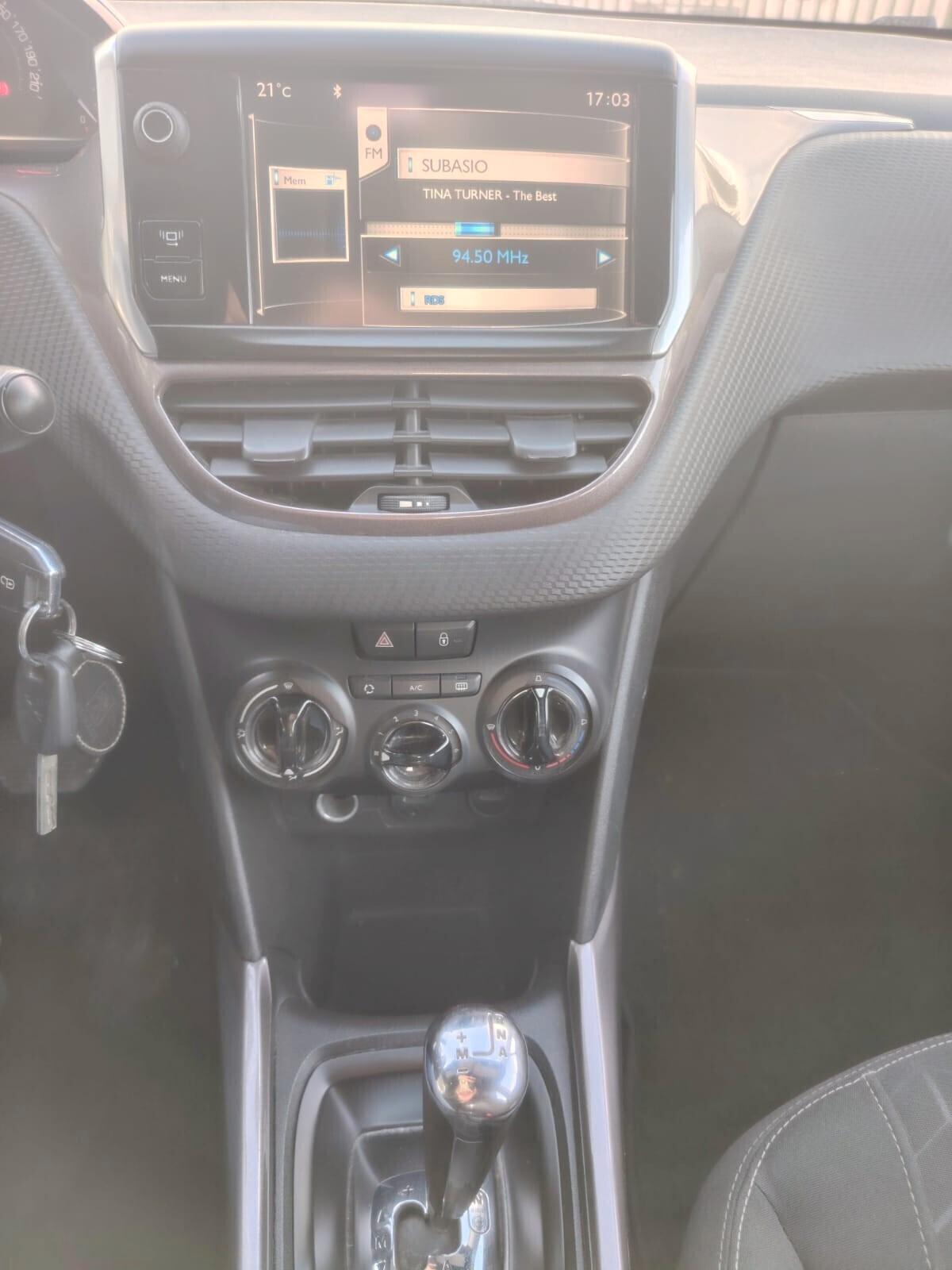 Peugeot 2008 1.6 e-HDi 92 CV Stop&Start robotizzato Allure