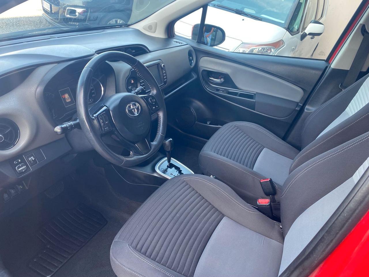 Toyota Yaris 1.5 Hybrid 5 porte Cool