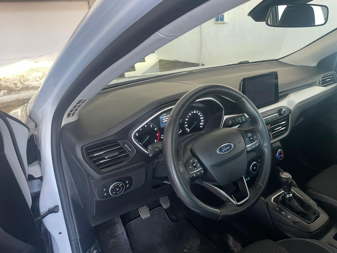 Ford Focus 1.0 EcoBoost Hybrid 125 CV SW ST-Line