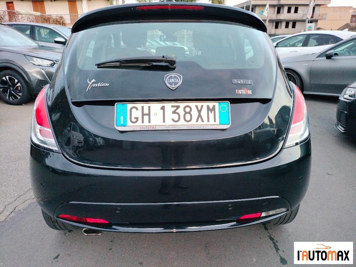 LANCIA - Ypsilon 1.0 firefly hybrid Gold s&s 70cv