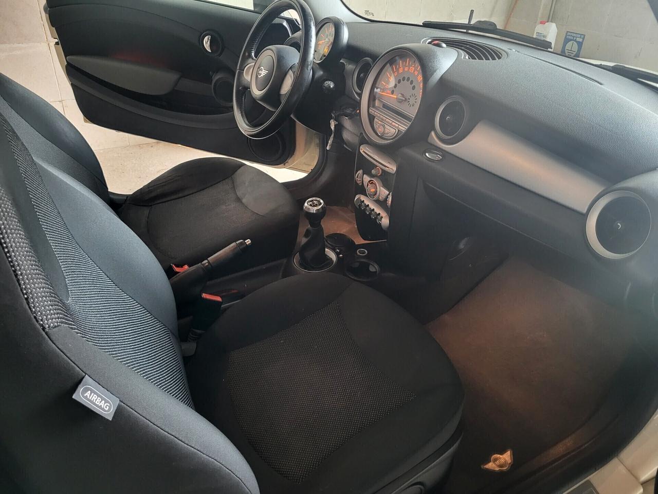 Mini 1.4 16V One Pepper