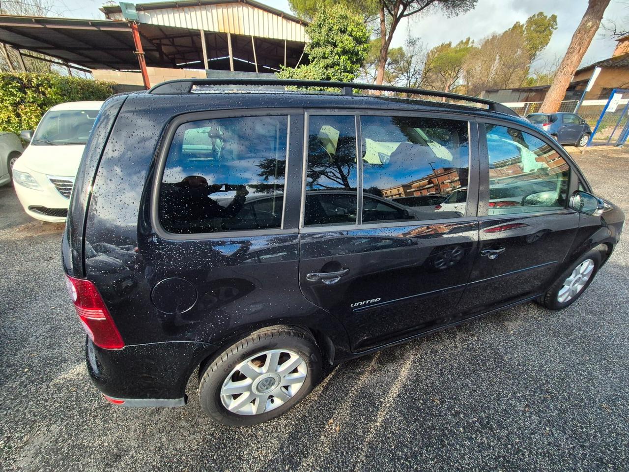 Volkswagen Touran 2.0 TDI DPF Highline 7 posti