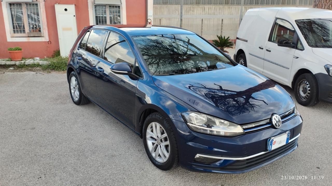 Volkswagen Golf WOLKSVAGEN BMT BENZINA /METANO