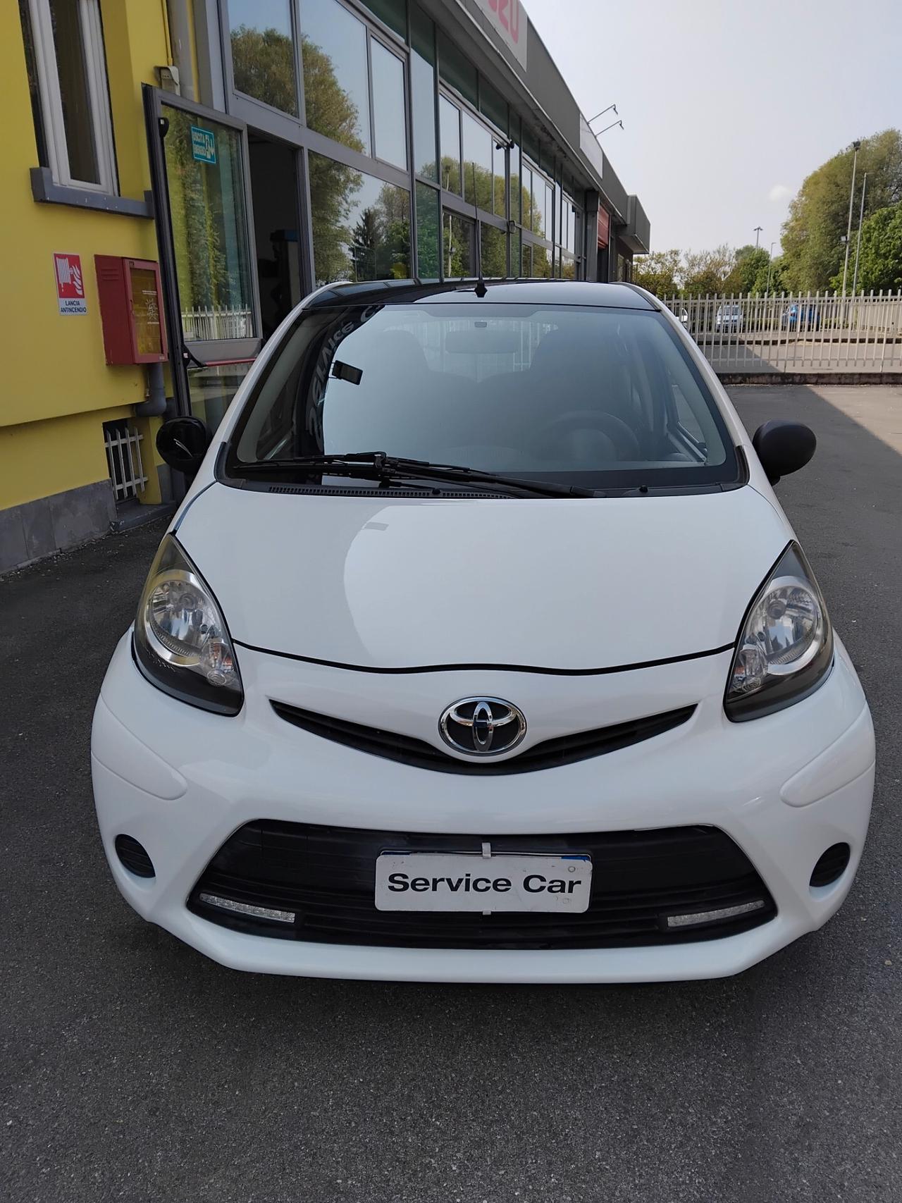 Toyota Aygo 1.0 12V VVT-i 5 porte Active Connect