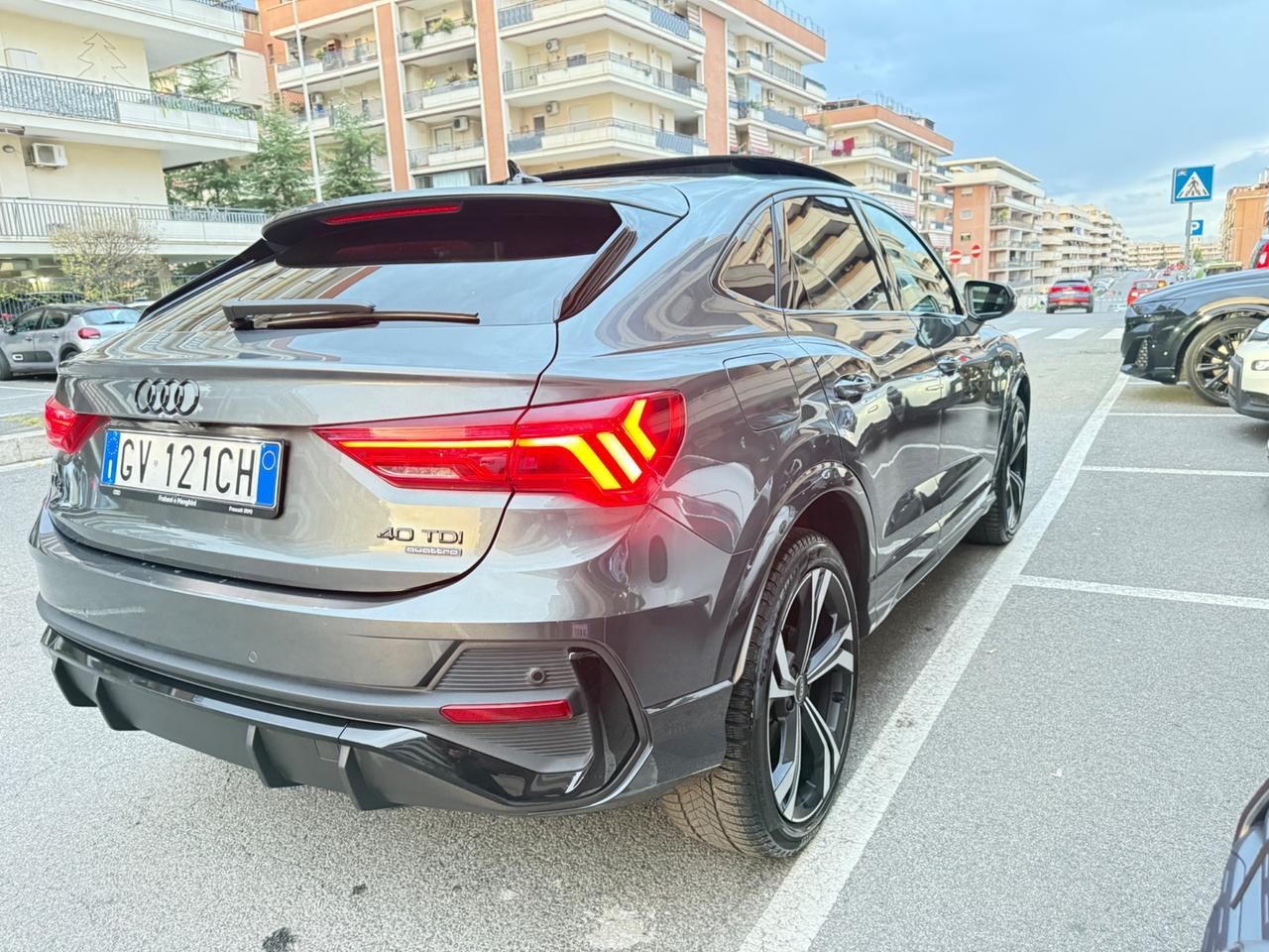 Audi Q3 40 TDI quattro S tronic line edition LED MATRIX PELLE TETTO KAMERA 360 PDC CERCHI 20