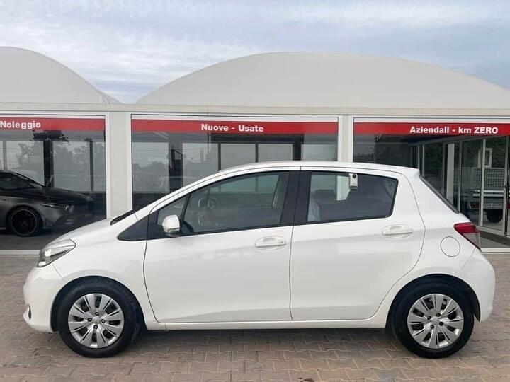Toyota Yaris 1.4 D-4D 5 porte Lounge