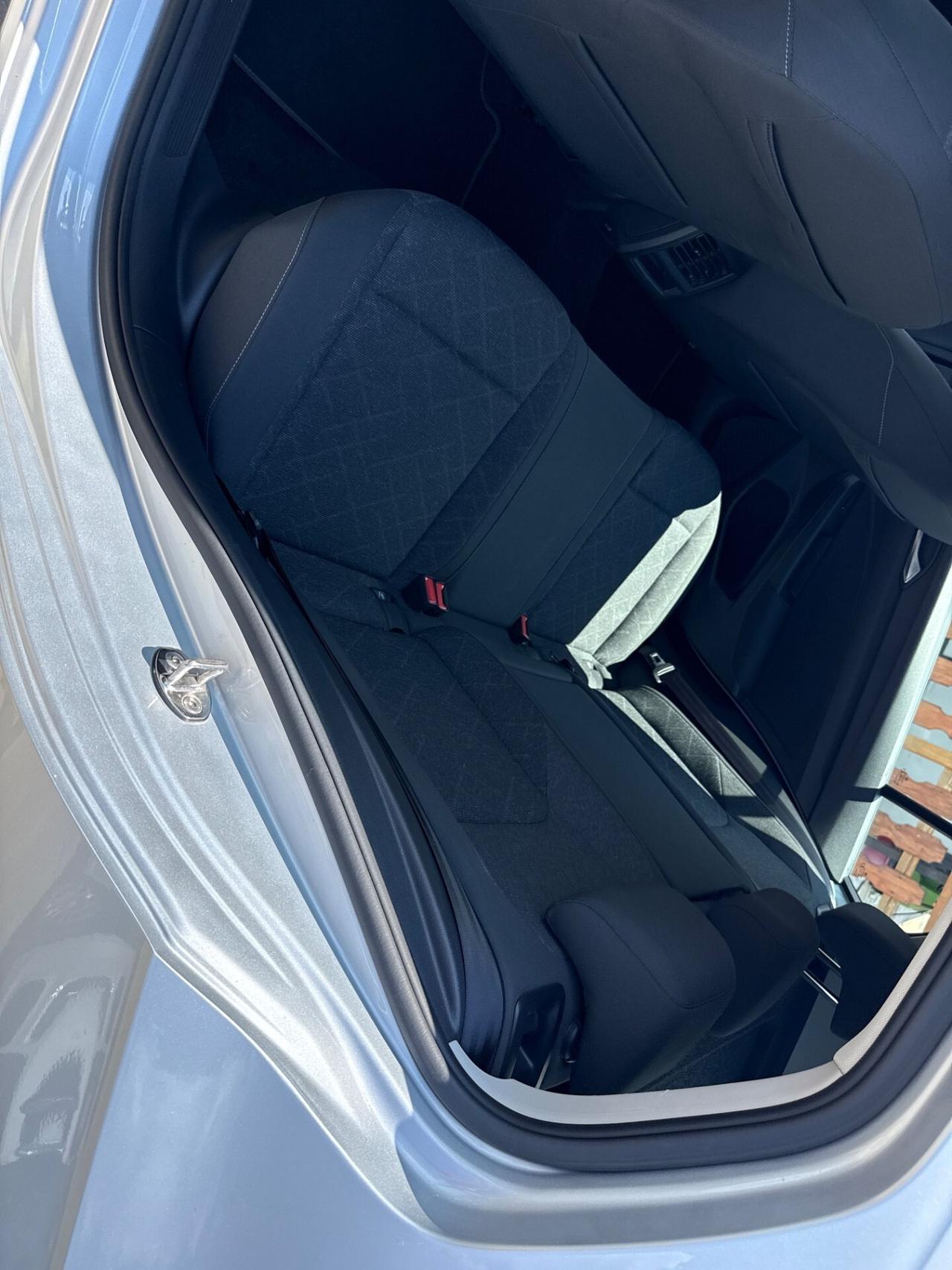 Volkswagen Golf 8 2.0 TDI 116cv SCR Style 2021