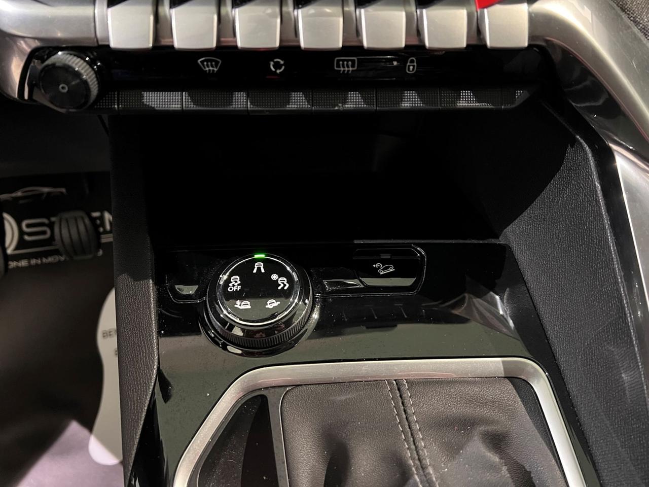 PEUGEOT 3008 II 2016 1.2 puretech Allure s&s 130cv - CINGHIA FATTA!