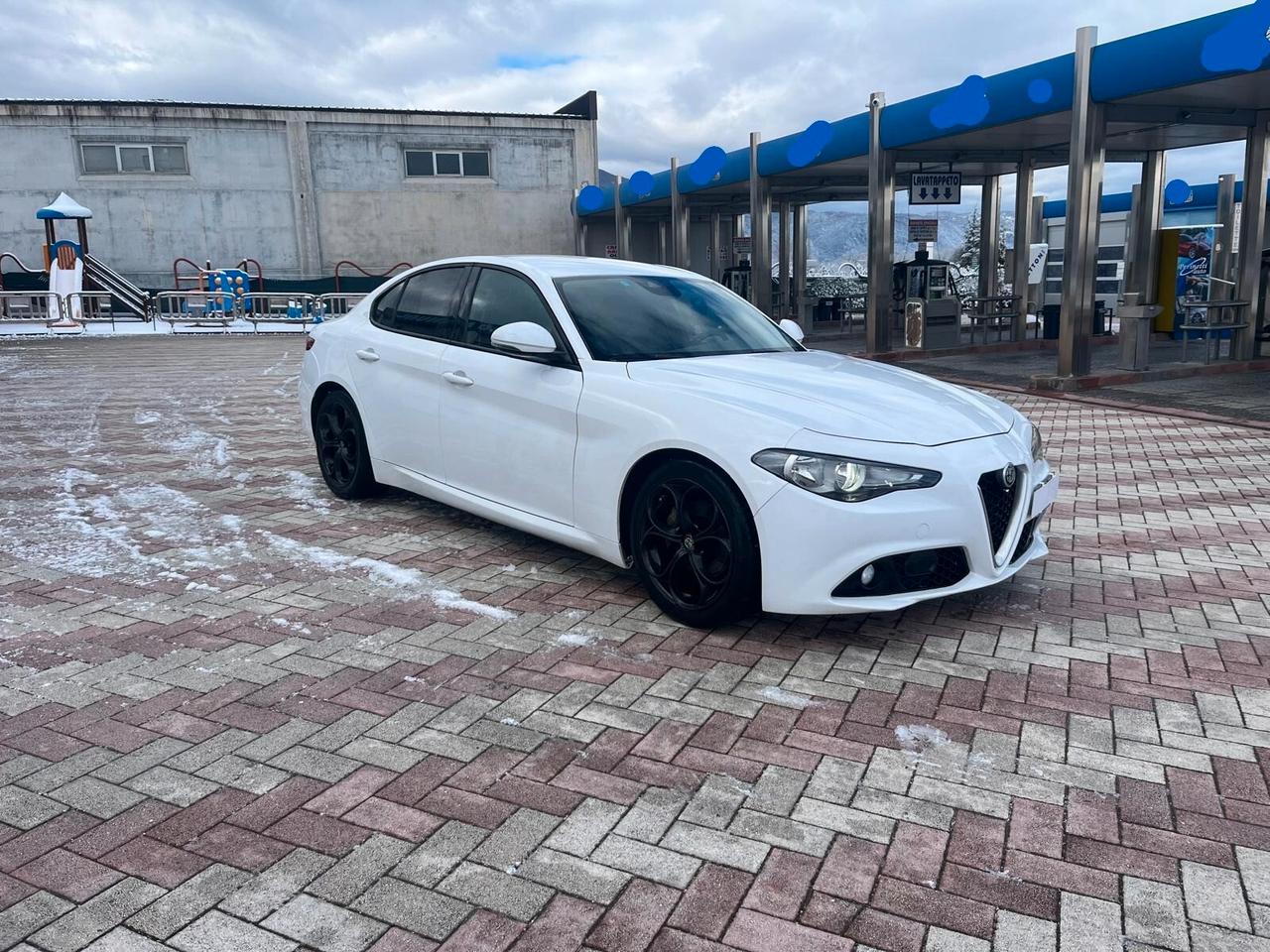 Alfa Romeo Giulia 2.2 Turbodiesel 180 CV Business Sport