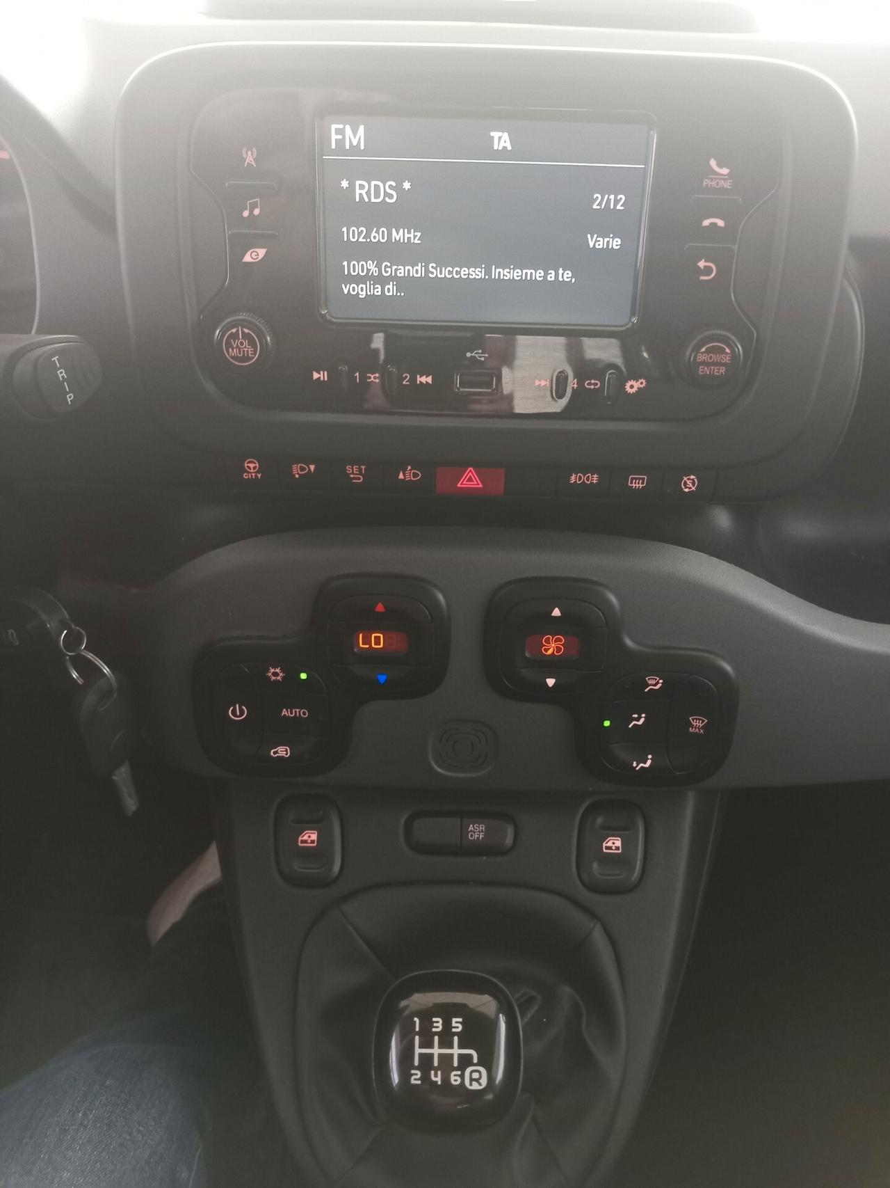 Panda Cross 1.0 Fire Hybrid BENZINA C.V 70 PERFETTA QUAL PROVA