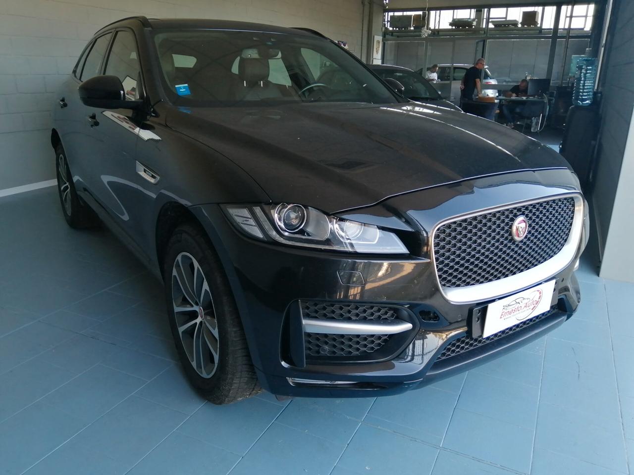 Jaguar F-Pace 2.0 D 180 CV AWD R-Sport