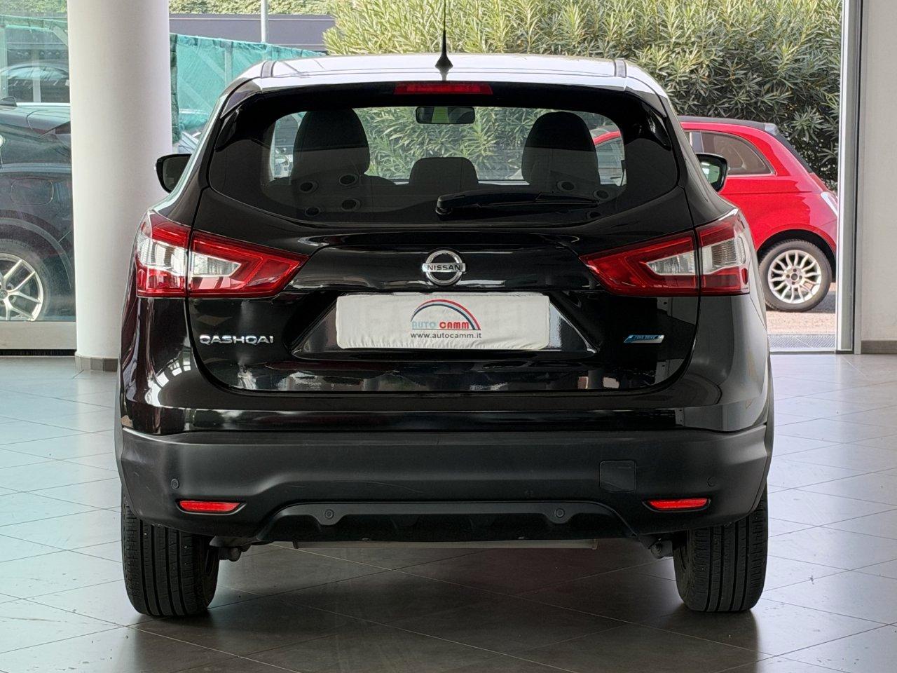 Nissan Qashqai 1.5 dci Visia 110cv