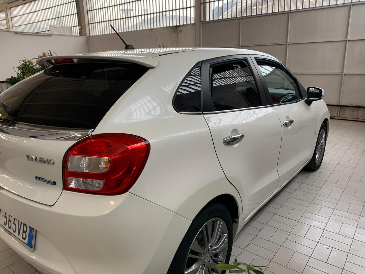 Suzuki Baleno 1.2 GPL hybrid B-Top