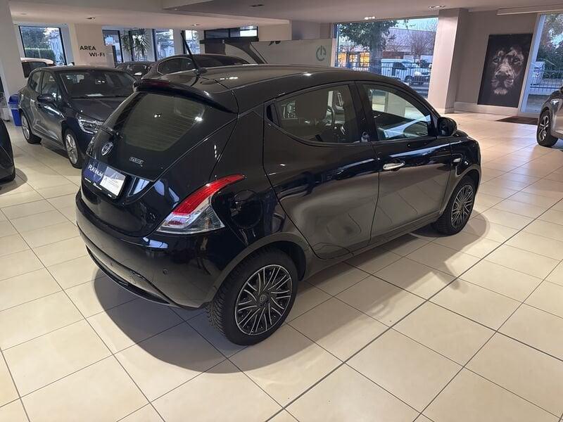 Lancia Ypsilon Ypsilon 1.0 FireFly 5 porte S&S Hybrid Ecochic Gold