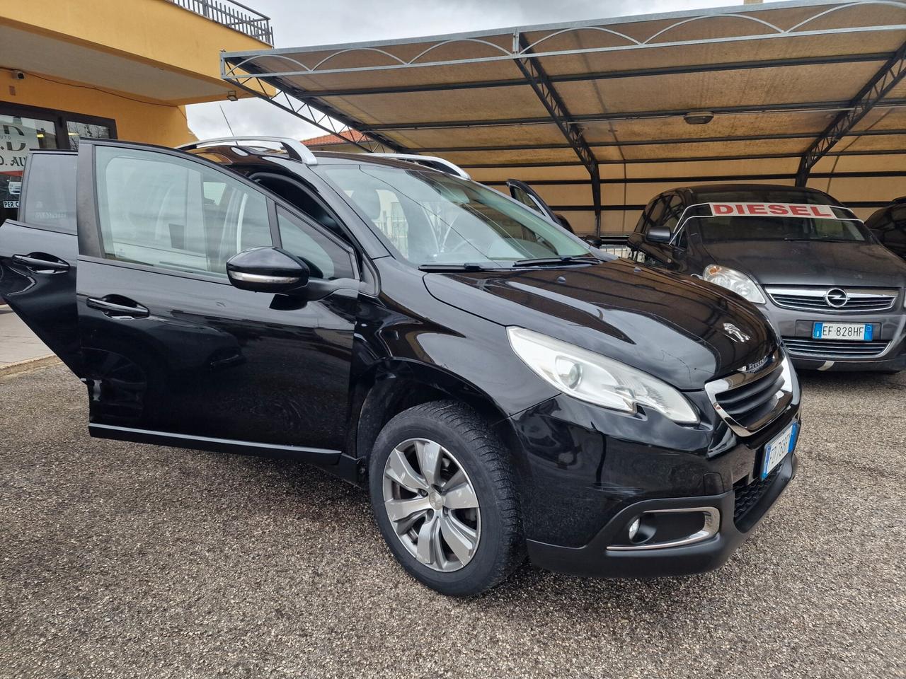 Peugeot 2008 PureTech 82 Allure, 119 mila chilometri