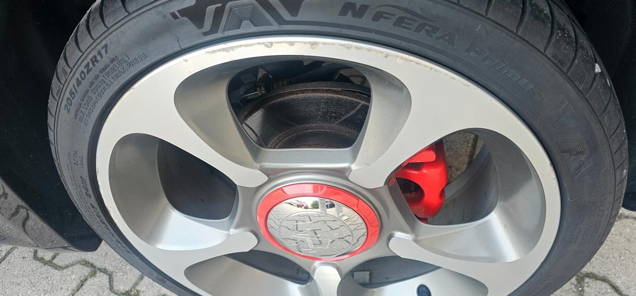 Fiat 500 100HP allestimento Abarth per neopatentati