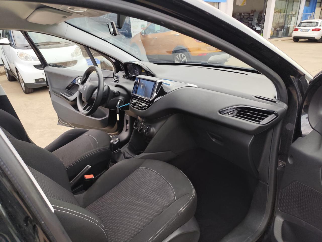 Peugeot 208 PureTech 82 5 porte Allure