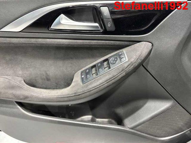 INFINITI Q30 - 1.5d Premium City Black 109cv dct