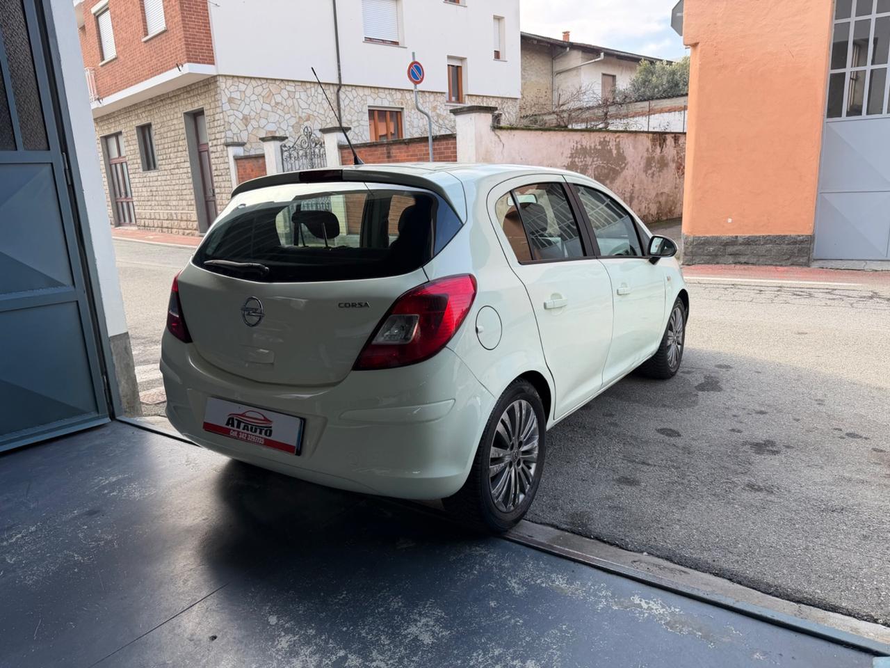 Opel Corsa 1.2 85CV 5 porte GPL-TECH Ecotec