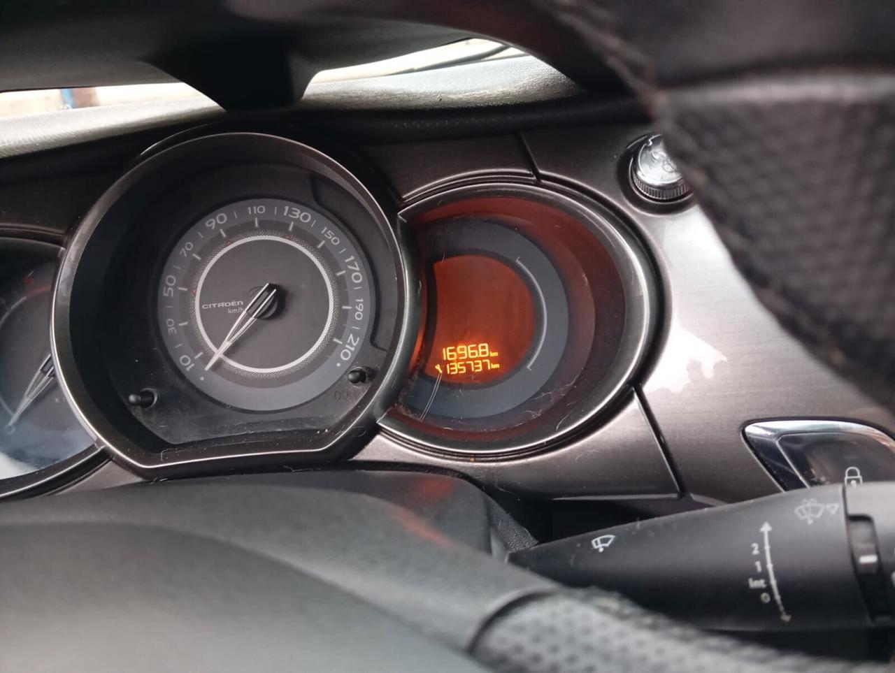 C3 1.6 e-HDi 110 airdream Exclusive