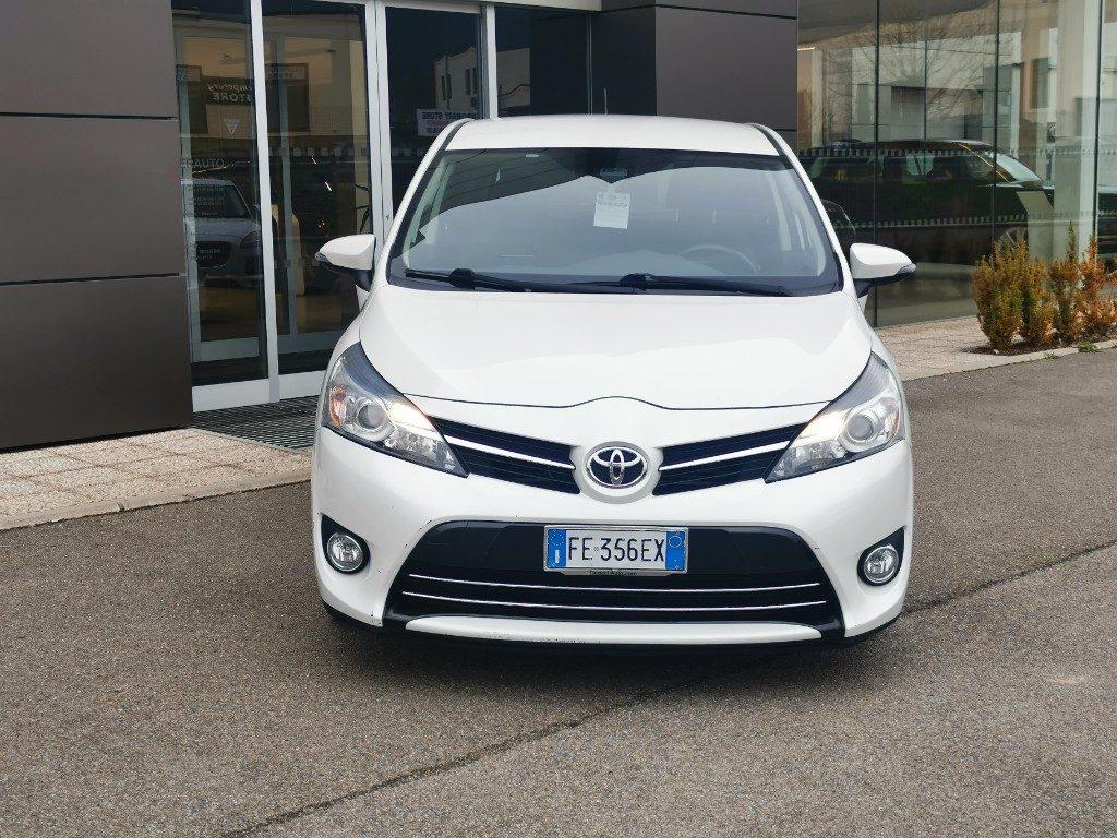 TOYOTA Verso Verso 1.6 D-4D Style