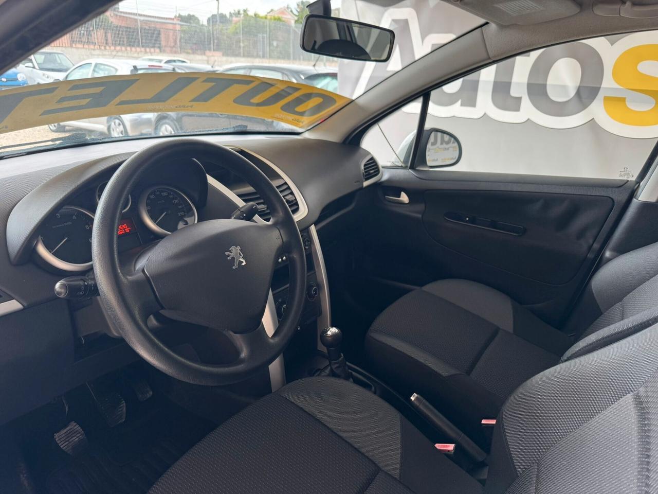 Peugeot 207 1.4 HDi 70CV 5p. Active