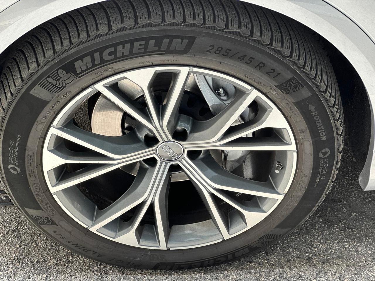 Audi Q8 50 TDI 286 CV quattro S Line TETTO/FULL