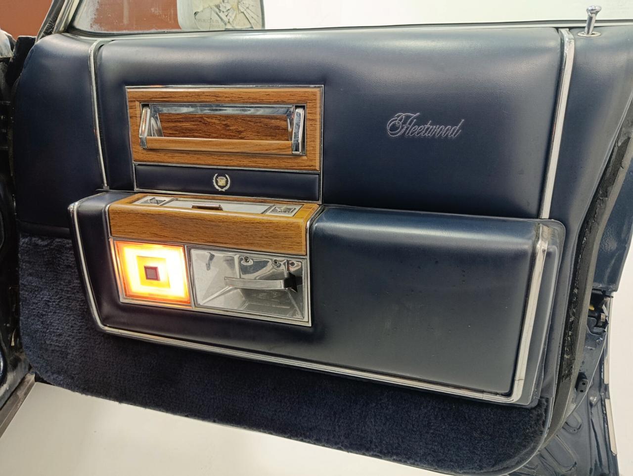 Cadillac Fleetwood Brougham