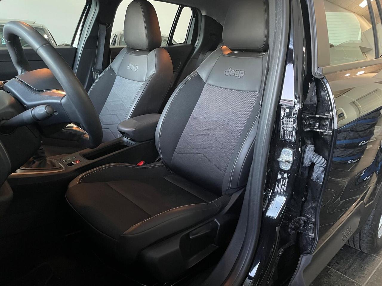 Jeep Avenger Altitude 1.2 Turbo Benzina Manuale Neopatentati