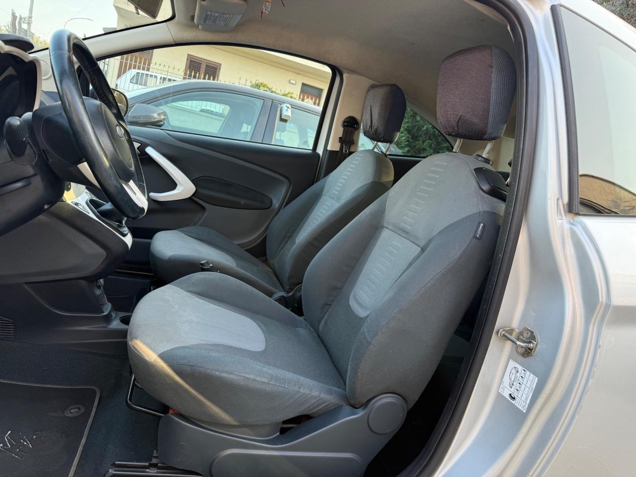 Ford Ka Ka+ 1.2 8V 69CV Titanium