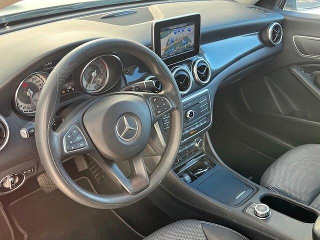 Mercedes-benz CLA 220 d S.W. Automatic Sport