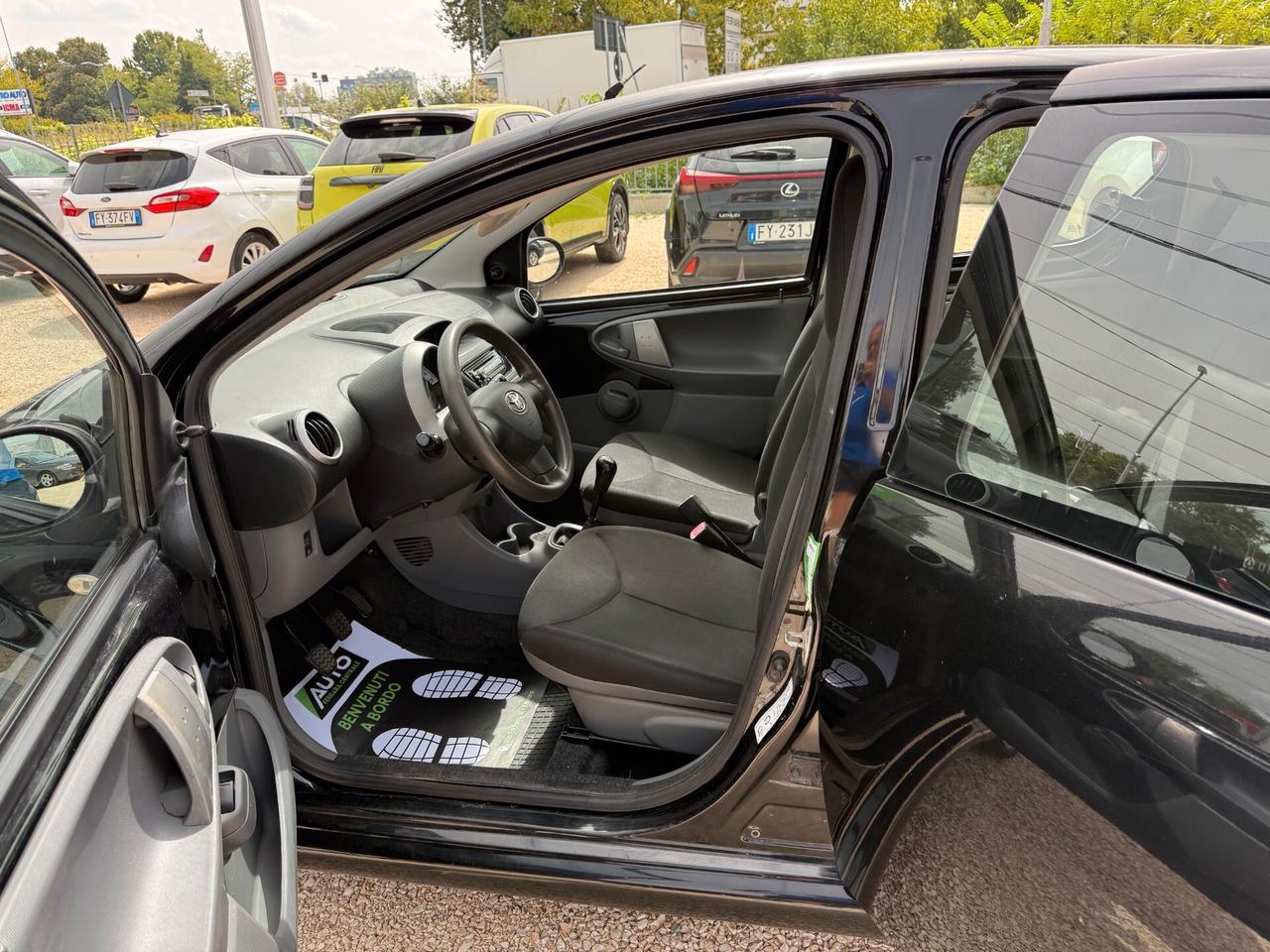 Toyota Aygo 1.0 12V VVT-i 5 porte Now