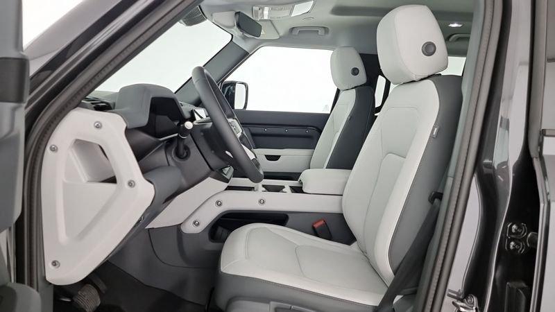 Land Rover Defender 110 3.0D I6 200 CV AWD Auto S