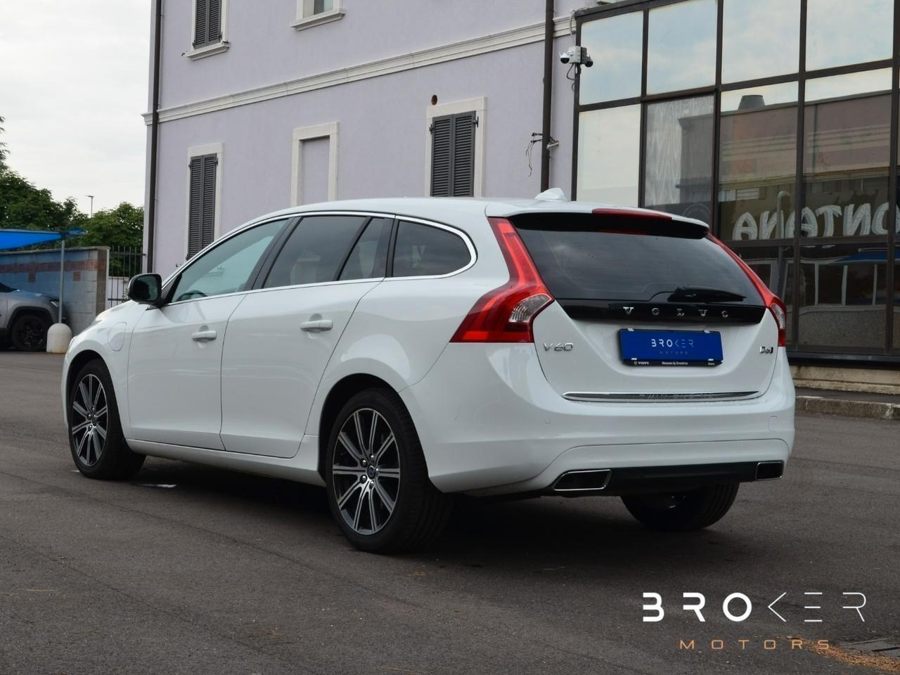 Volvo V60 2.4 d6 Hybrid Summum Twin Engine 1PROP.