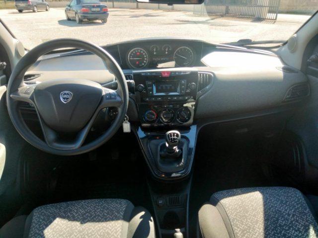 LANCIA Ypsilon 1.0 FireFly 5 porte S&S Hybrid Ecochic Silver