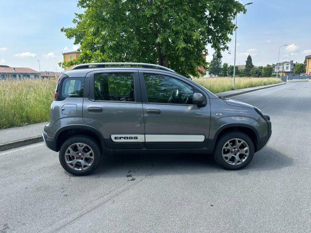 FIAT Panda CROSS 0.9 TwinAir Turbo S&S 4x4 5 POSTI