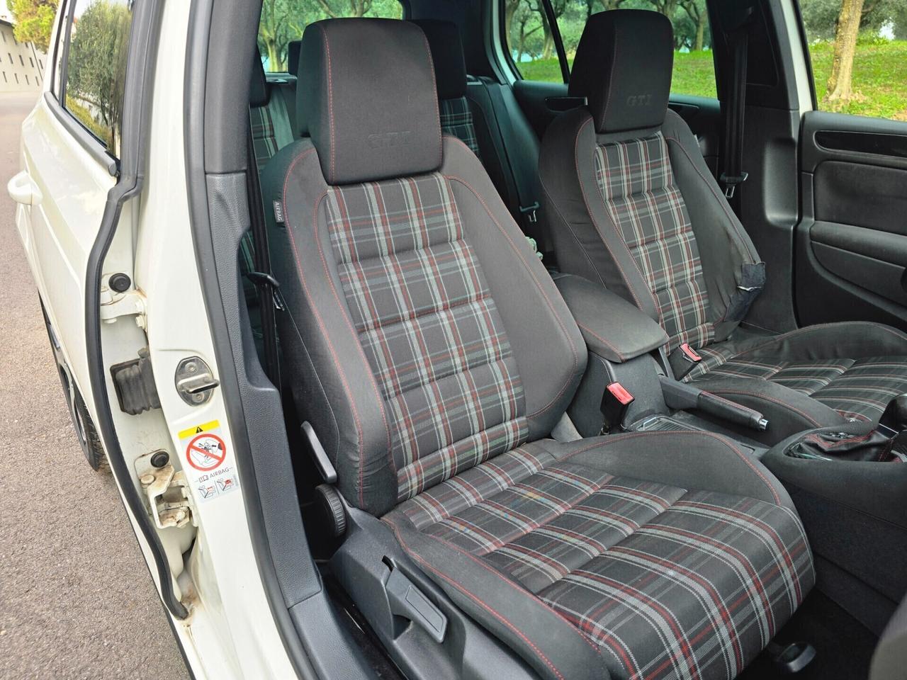 Volkswagen Golf GTI 2.0 BENZINA ANNO 12/2009 MOTORE E CAMBIO RIFATTO A 139000 KM IL 07/2015 ( PRESENTI FATTURE DEI LAVORI)