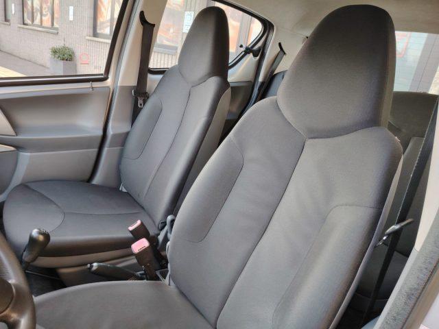 TOYOTA Aygo 1.0 12V VVT-i 5 porte Sol NEOPATENTATI