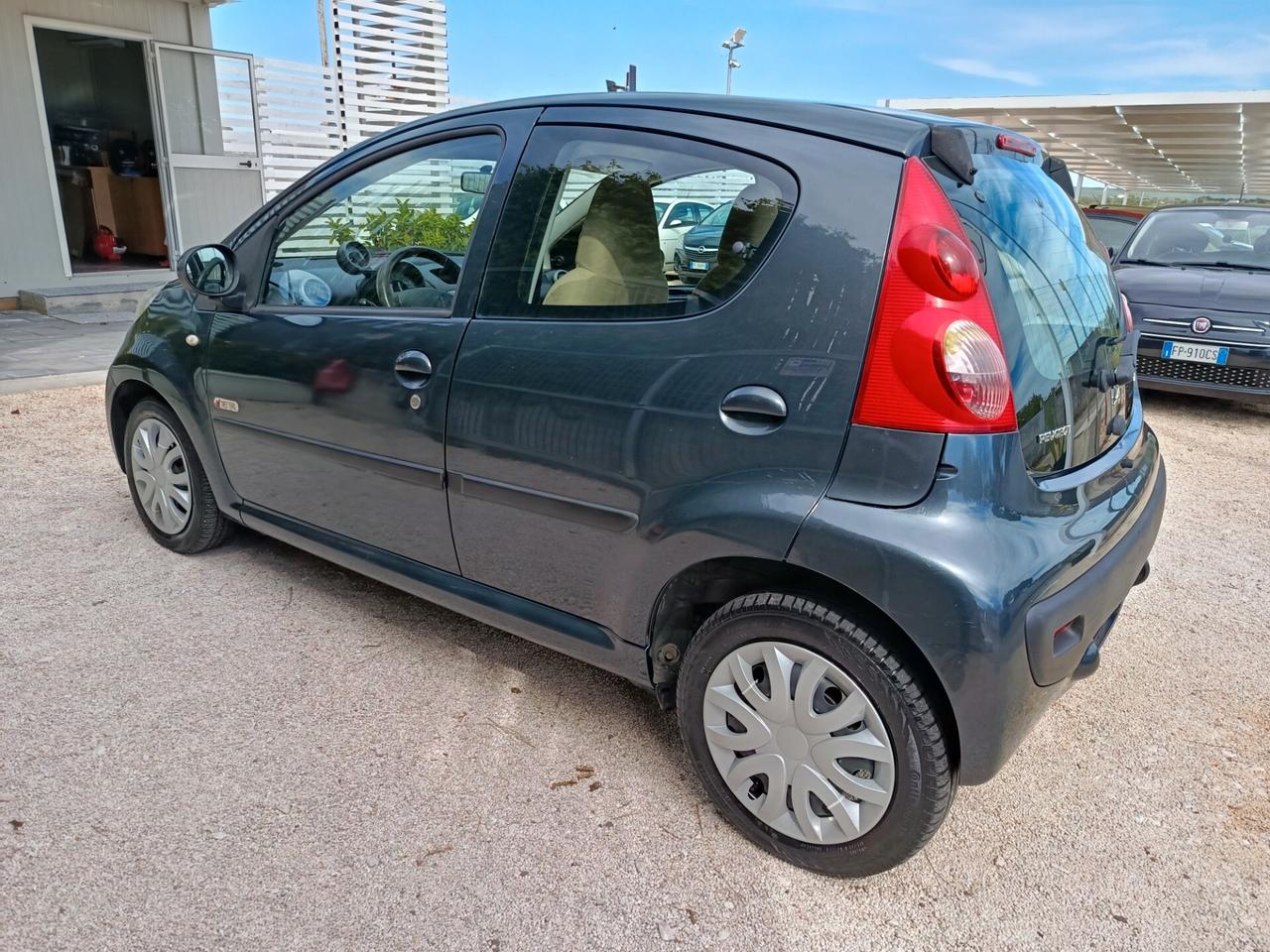Peugeot 107 1.4 HDi 5p. Sweet Years