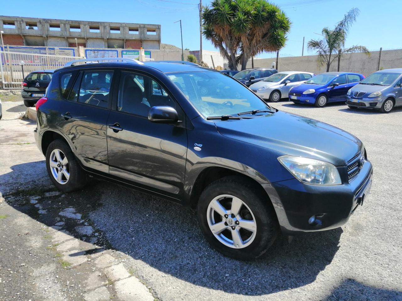 Toyota RAV 4 RAV4 2.2 D-4D 150 CV DPF Luxury