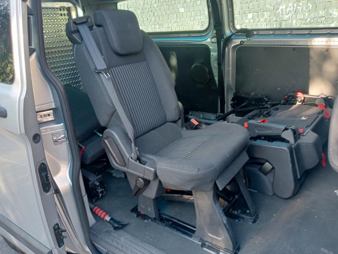 Ford Transit Custom Rampa trasporto disabili in carrozzina