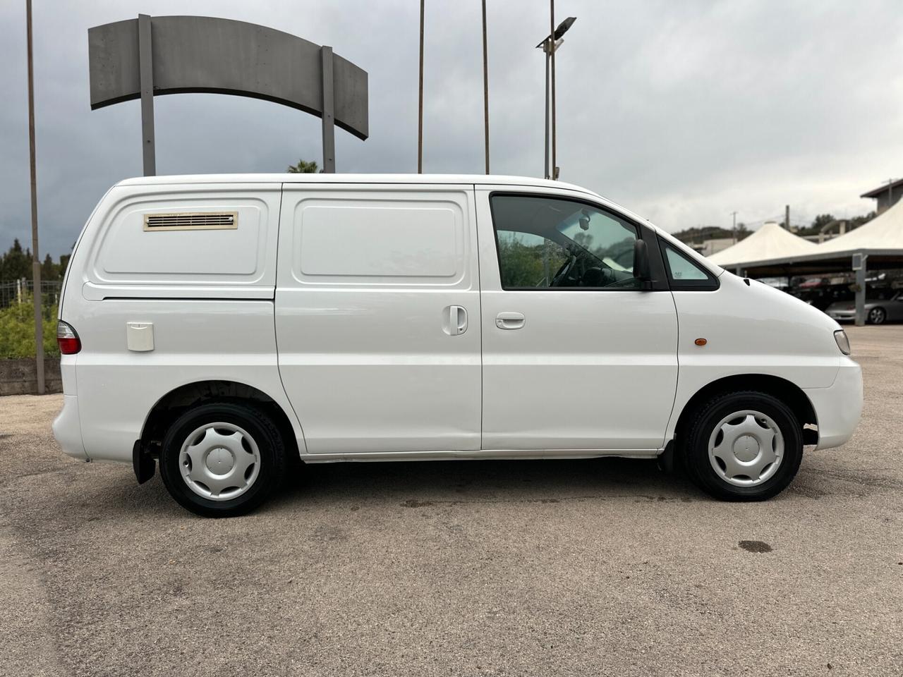 Hyundai H-1 2.5 CRDI CAMPERIZZATO