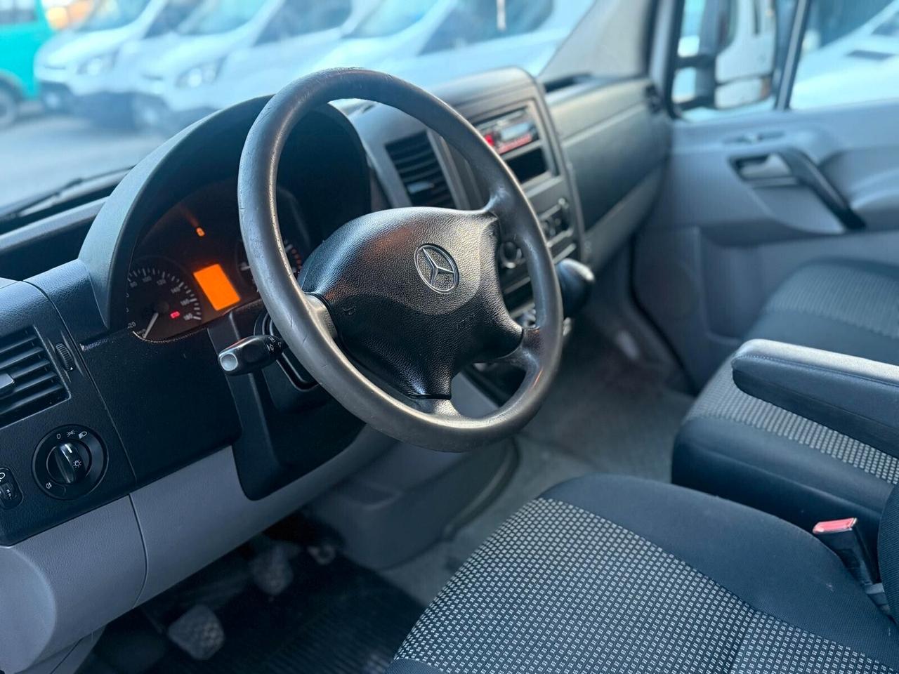 Mercedes-benz SPRINTER 311 CDI 7 POSTI
