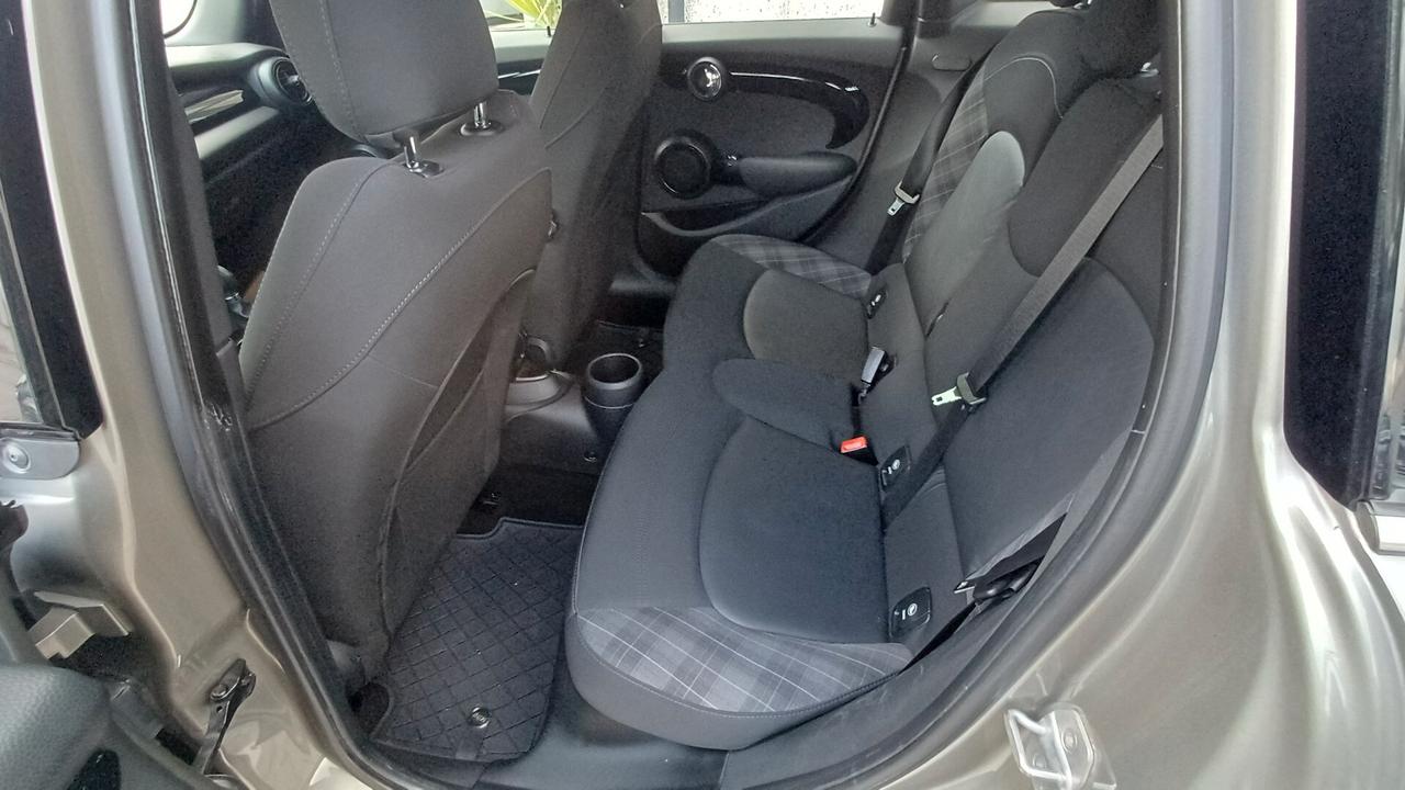 Mini Cooper D Clubman 1.5 One Hype ok neopatentati