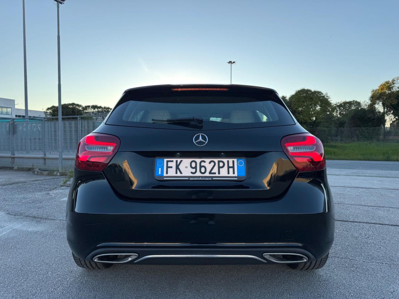 MERCEDES Classe A180 d Sport - Led Navi 17